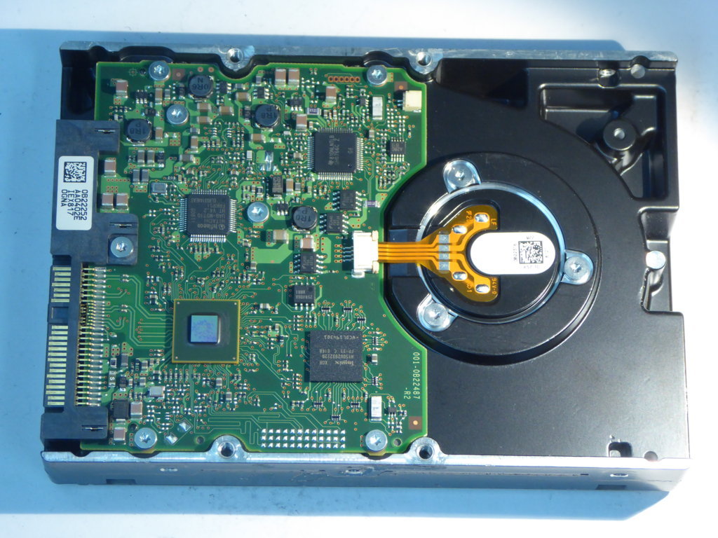 HITACHI HUS153030VLS300 0B22179 Drives