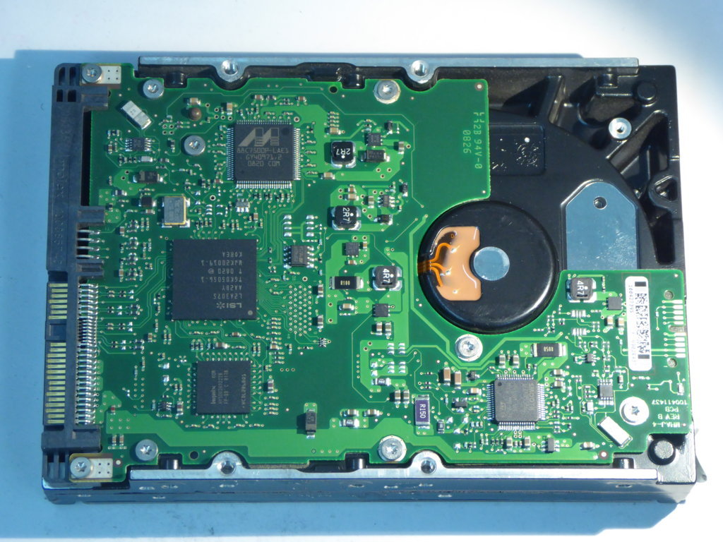 SEAGATE ST3300655SS 9Z1066-002 Drives