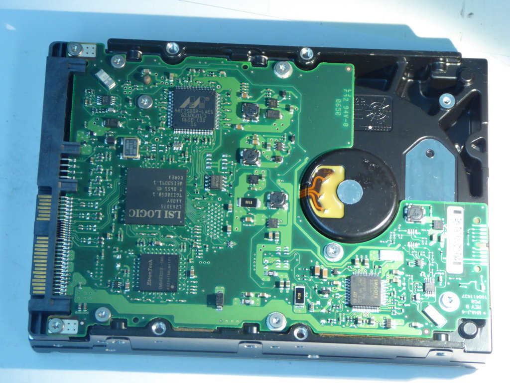 SEAGATE ST3300655SS 9Z1066-050 Drives