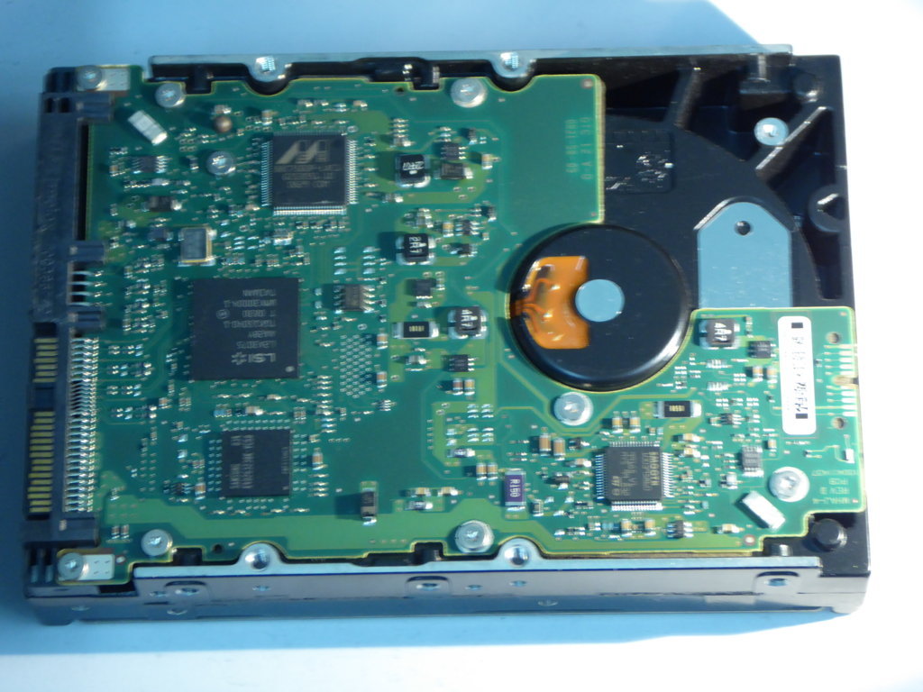 SEAGATE ST3300655SS 9Z1066-054 Drives