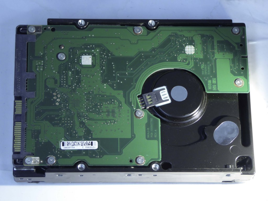 SEAGATE ST3300656SS 9CH066-050 Drives