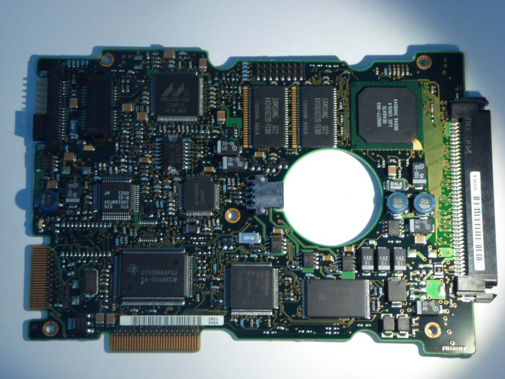 Seagate 9N9001-YYY 75789632-C 9N9001-002 PCB for Sale