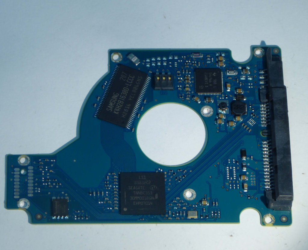 Seagate ST320LT007 100611631 REV A 9ZV142-071 PCB for Sale