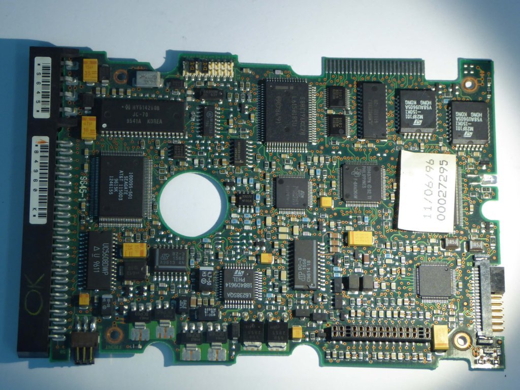 Seagate ST32430N 75786696-E4 9B1001-064 PCB for Sale