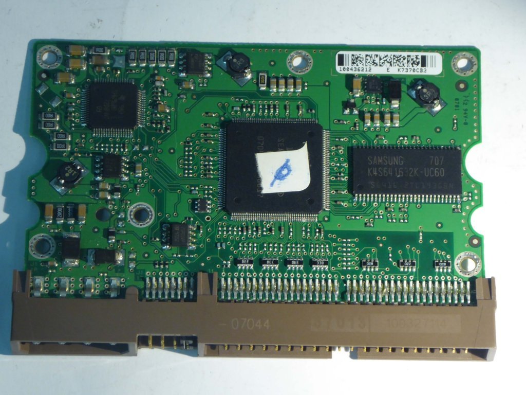 Seagate ST3320820A 100414872 REV A 9BJ03G-505 PCB for Sale