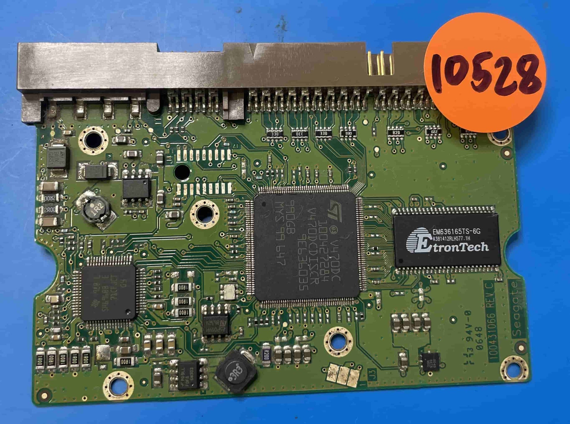 Seagate ST3160215A 100431066 REV C 9CY012-304 PCB for Sale