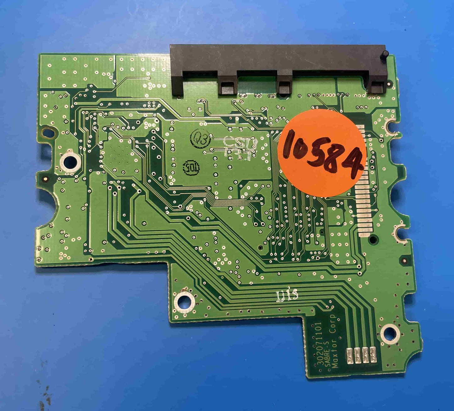 Maxtor  6L300S0  302071101  PCB for Sale