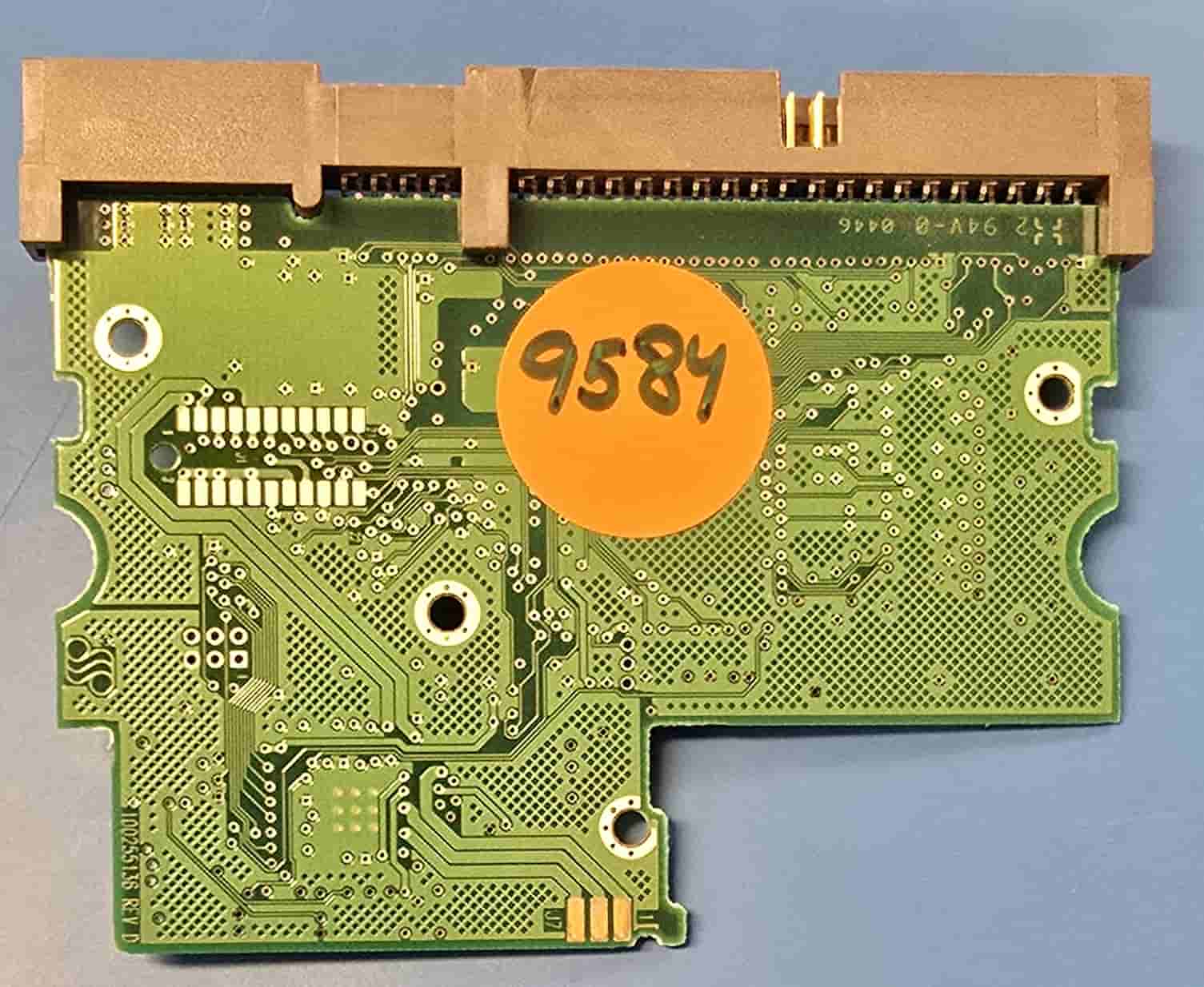 Seagate ST340015A  100255136 REV D 9Y3001-031 PCB for Sale