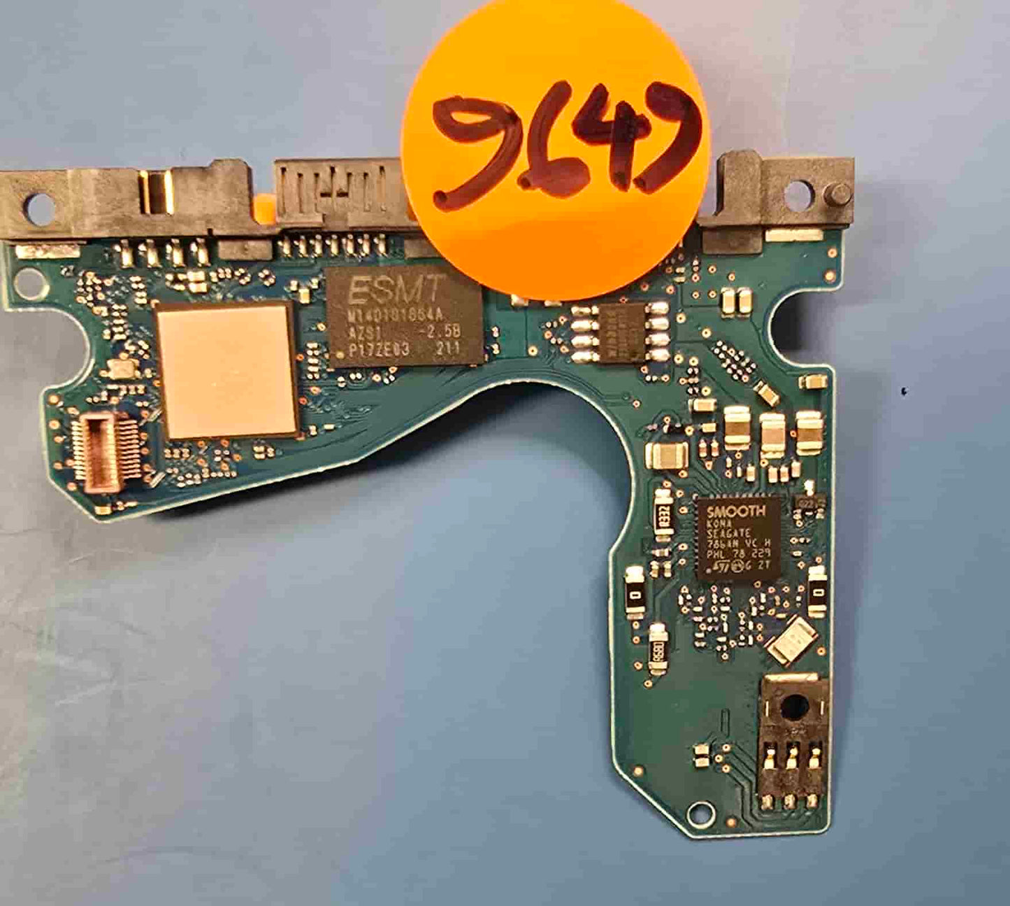 Seagate ST2000LM007 100835923 REV B 1R8174-570 PCB for Sale