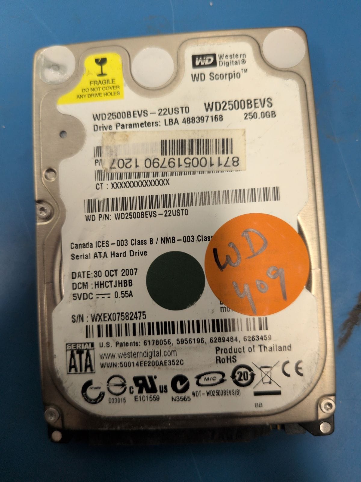 WD409 drive label (front)