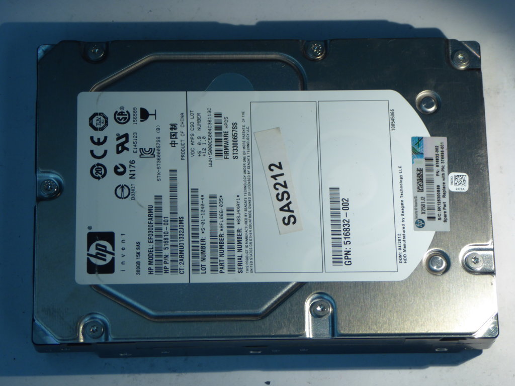 HP EF0300FARMU  9FL066-035 Drives