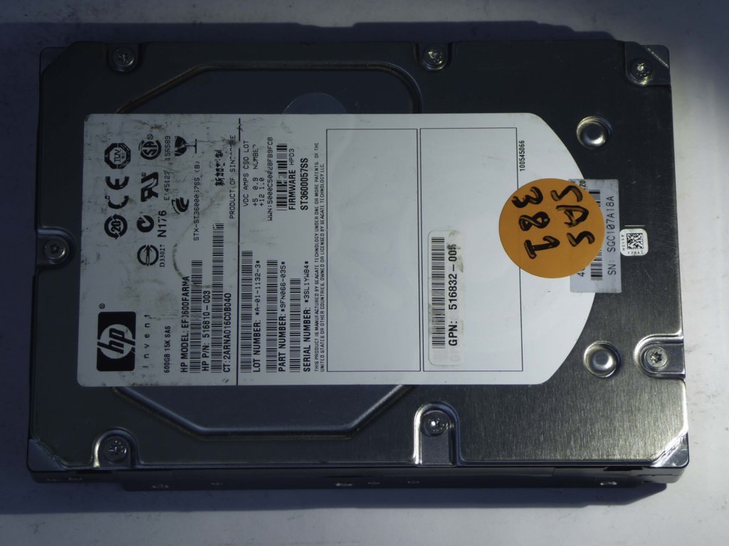 HP EF0600FARNA  9FN066-035 Drives