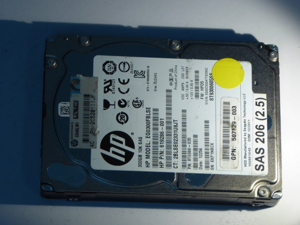 HP EG0300FBLSE  9TE066-035 Drives