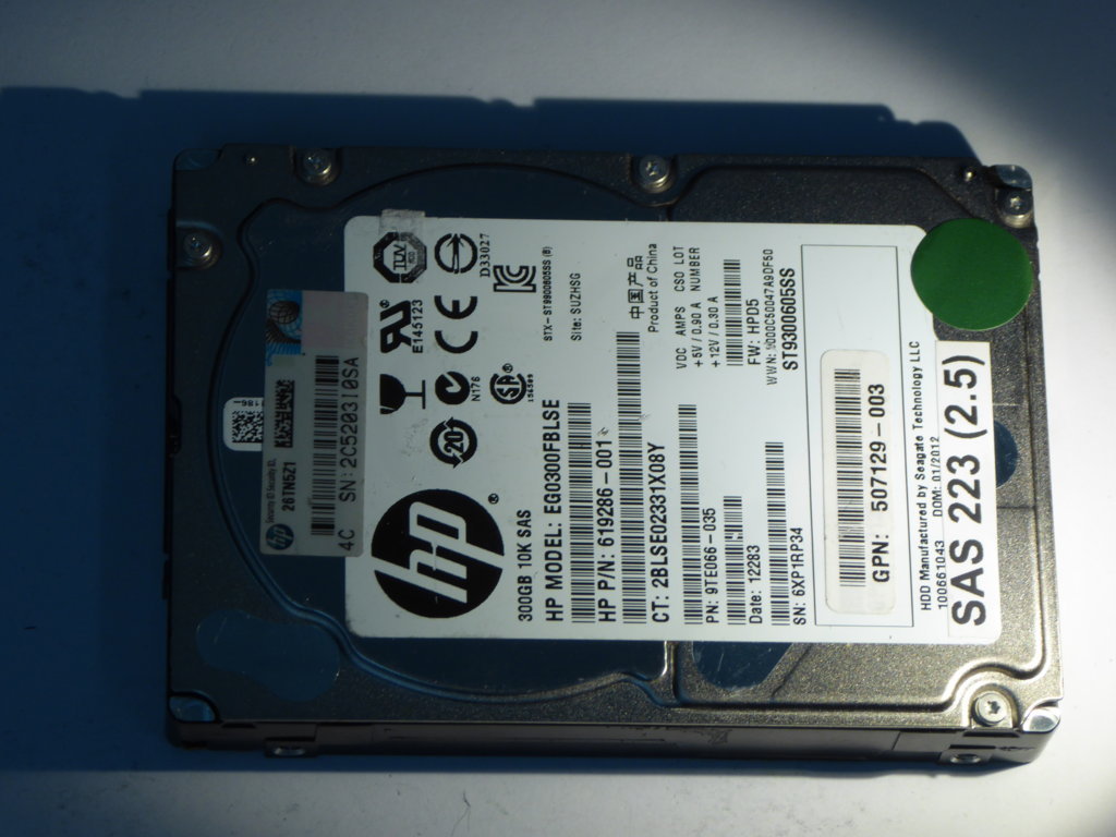 HP EG0300FBLSE  9TE066-035 Drives