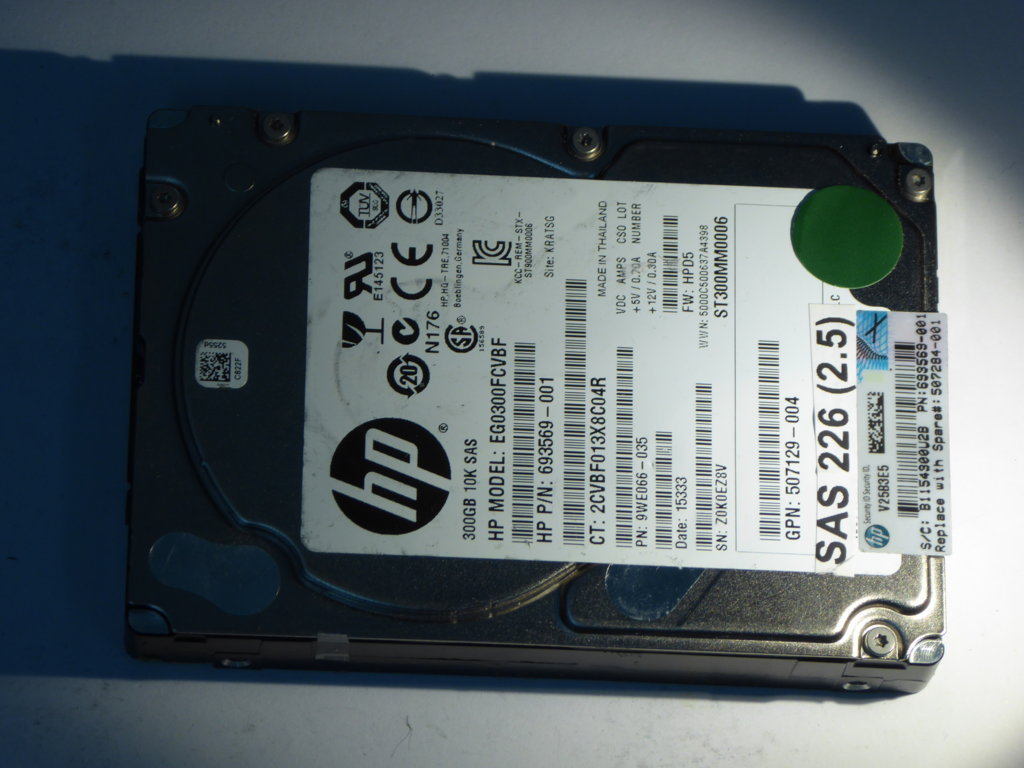 HP EG0300FCVBF  9WE066-035 Drives