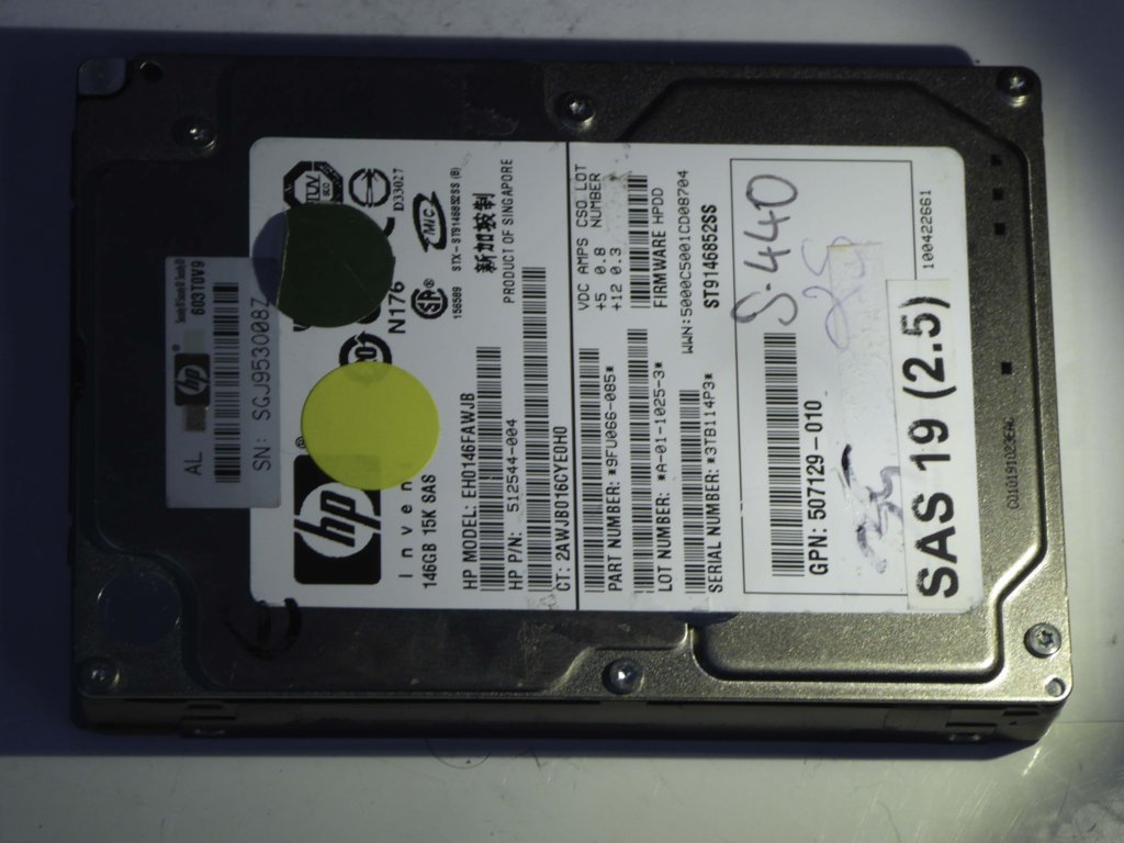 HP EH0146FAWJB  9FU066-085 Drives