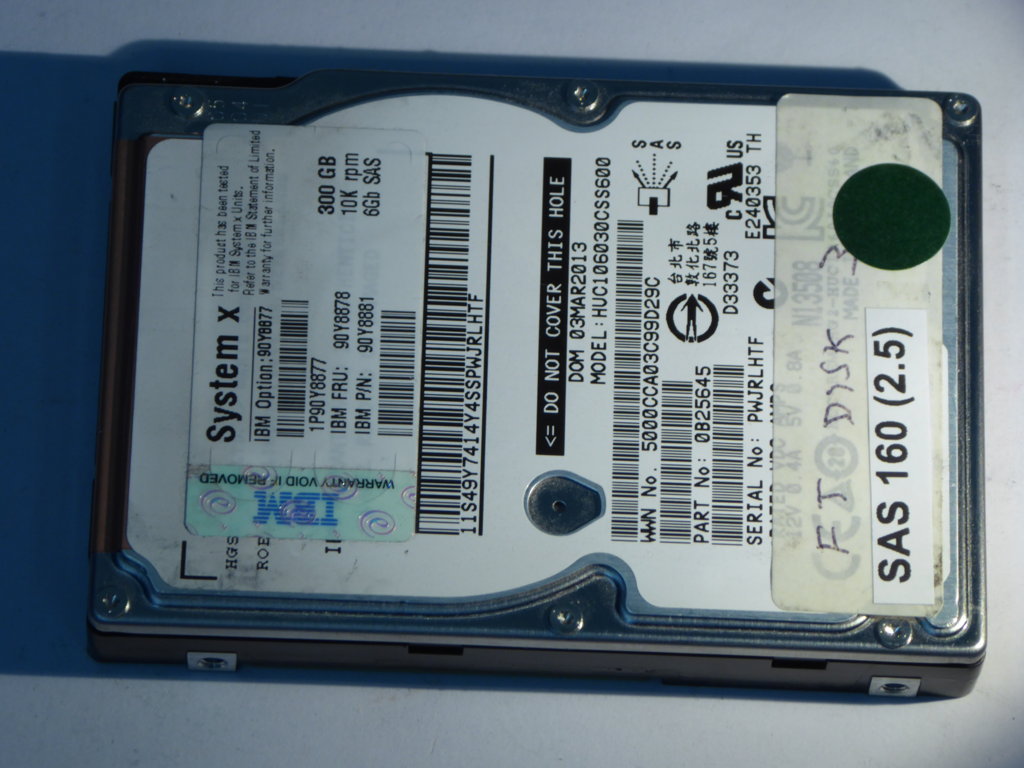 IBM HUC106030CSS600  0B25645 Drives