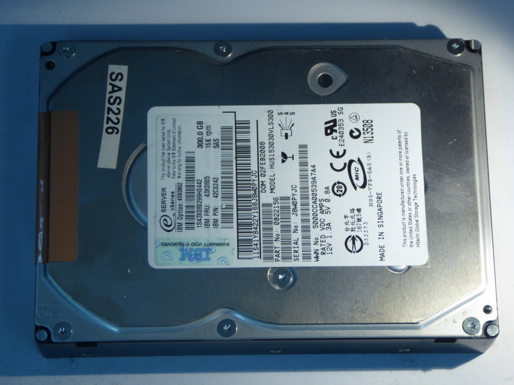 IBM HUS153030VLS300  0B22156 Drives