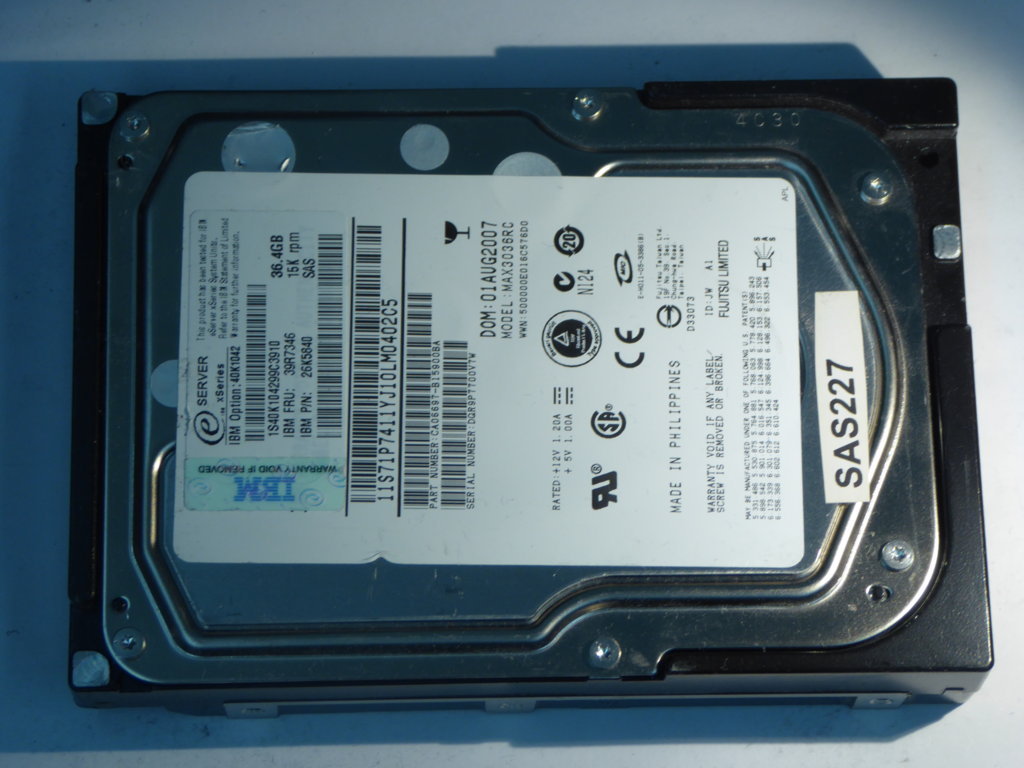 IBM MAX3036RC  CA06697-B15900BA Drives