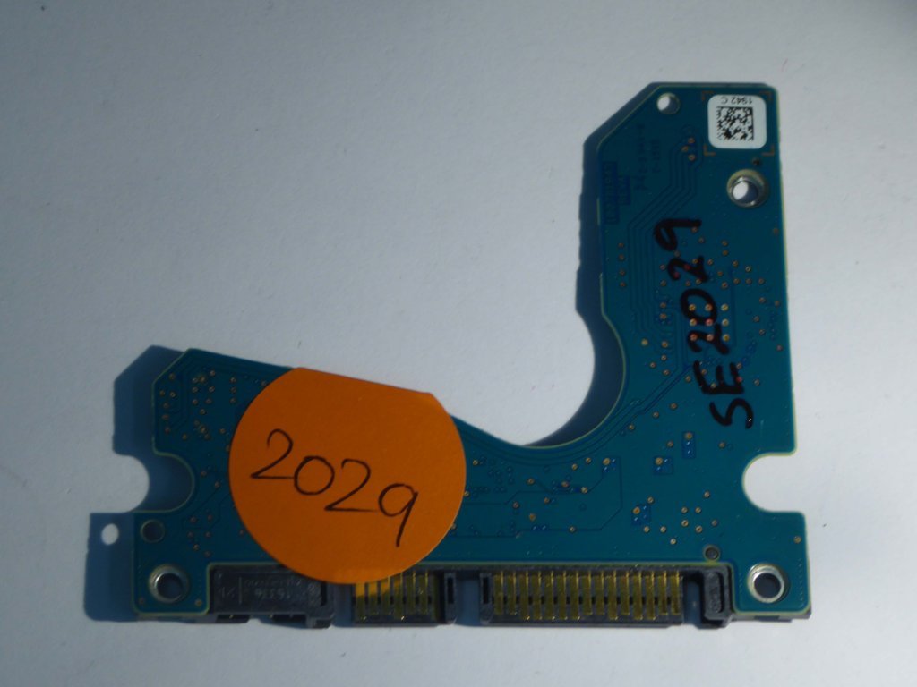 Seagate ST1000LM035 100781943 REV A 1RK172-566 PCB for Sale