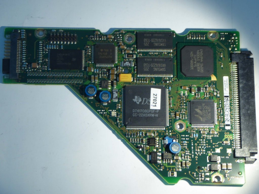 Seagate ST318406LC 100162872-A 9U3001-044 PCB for Sale