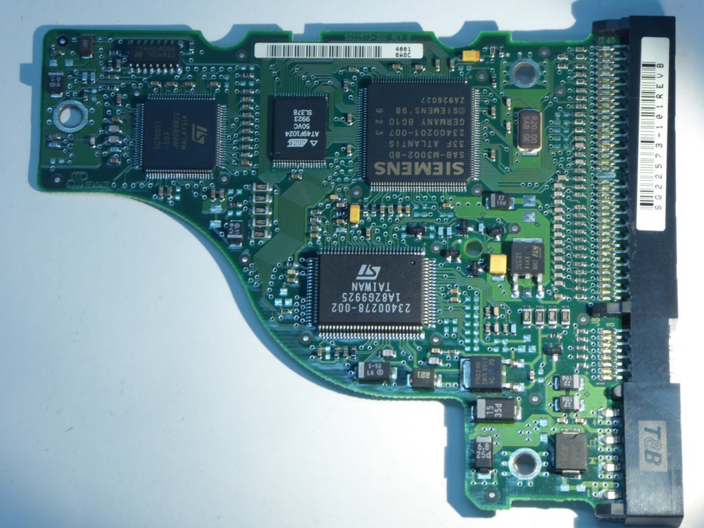 Seagate ST320410A SG22573-300 REV B 9T7001-301 PCB for Sale