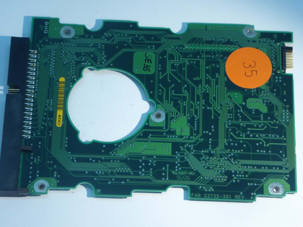 Seagate ST32140A 23732-301 REV A 9D0001-303 PCB for Sale